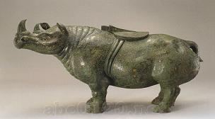 北京工芸品公司 銀製 錯金銀雲紋銅犀尊 酒器 北京工芸品公司 銀製 錯