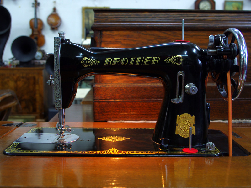 Brother ブラザー足踏みミシン 足踏みミシン・手回しミシンの