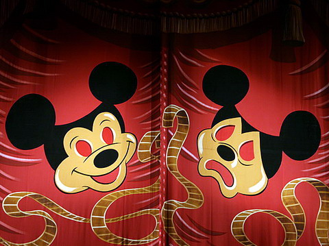 ミッキーマウスレビューカーテン