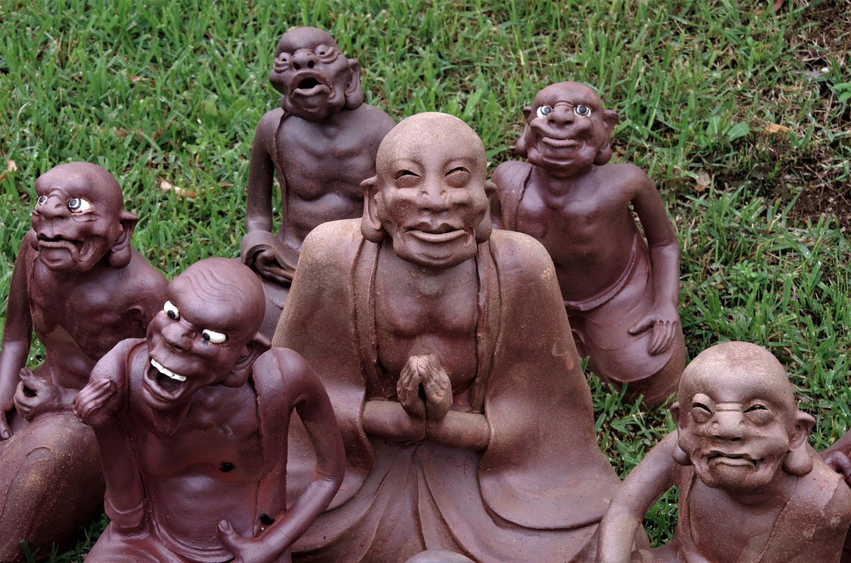 一重孔希展の羅漢と陶仏: めらん樹 Melange