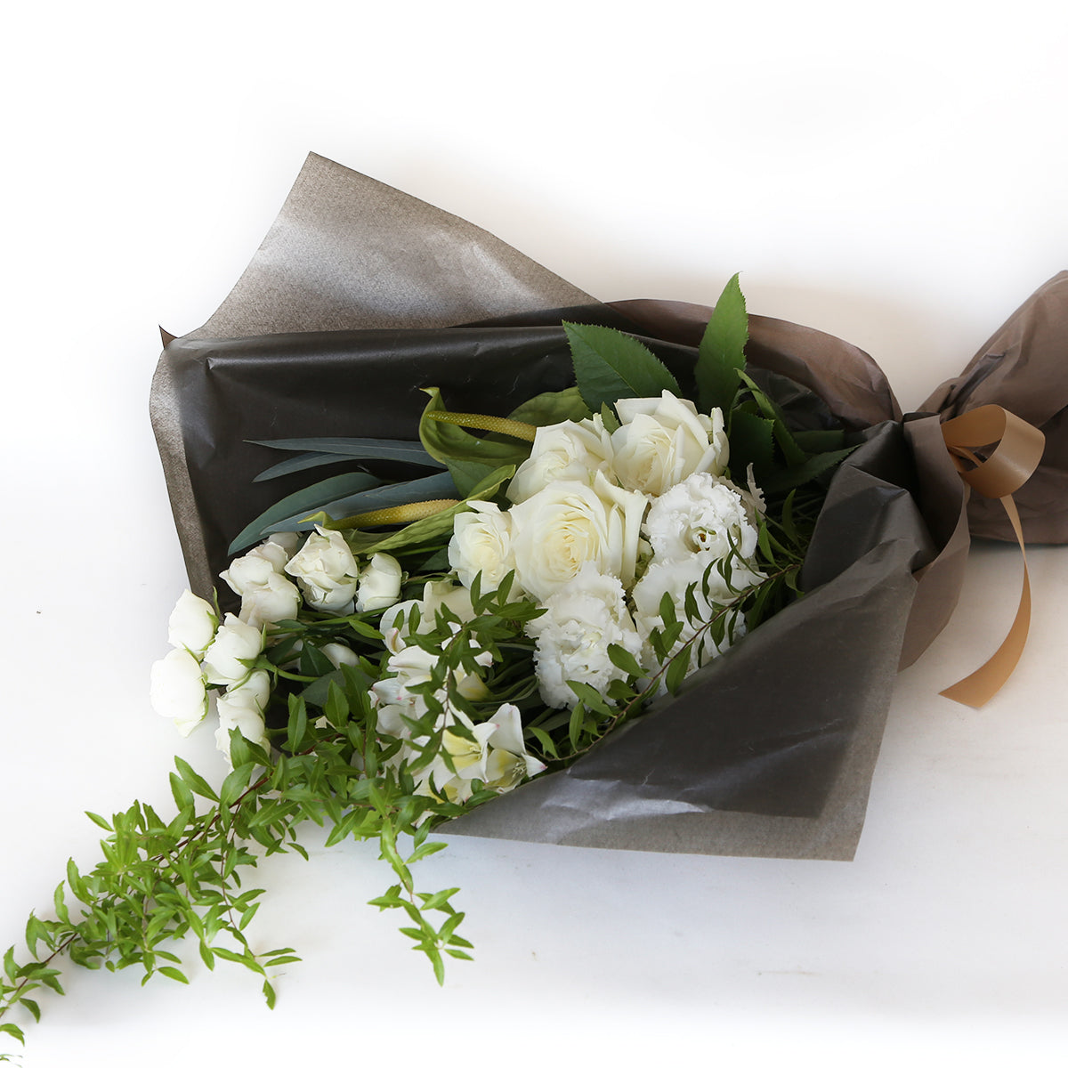 花束】XXLサイズ｜白・グリーン｜花屋の通販｜ブーケ｜誕生日／結婚