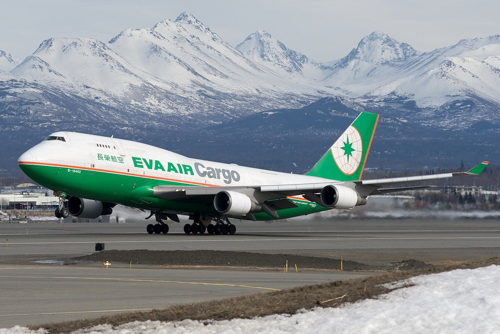 EVA Air 747-400: Spreading Wings Over The World – MotoArt PlaneTags