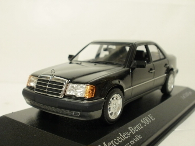 1/43 ミニチャンプス メルセデス ベンツ 500E 1990 ブラック