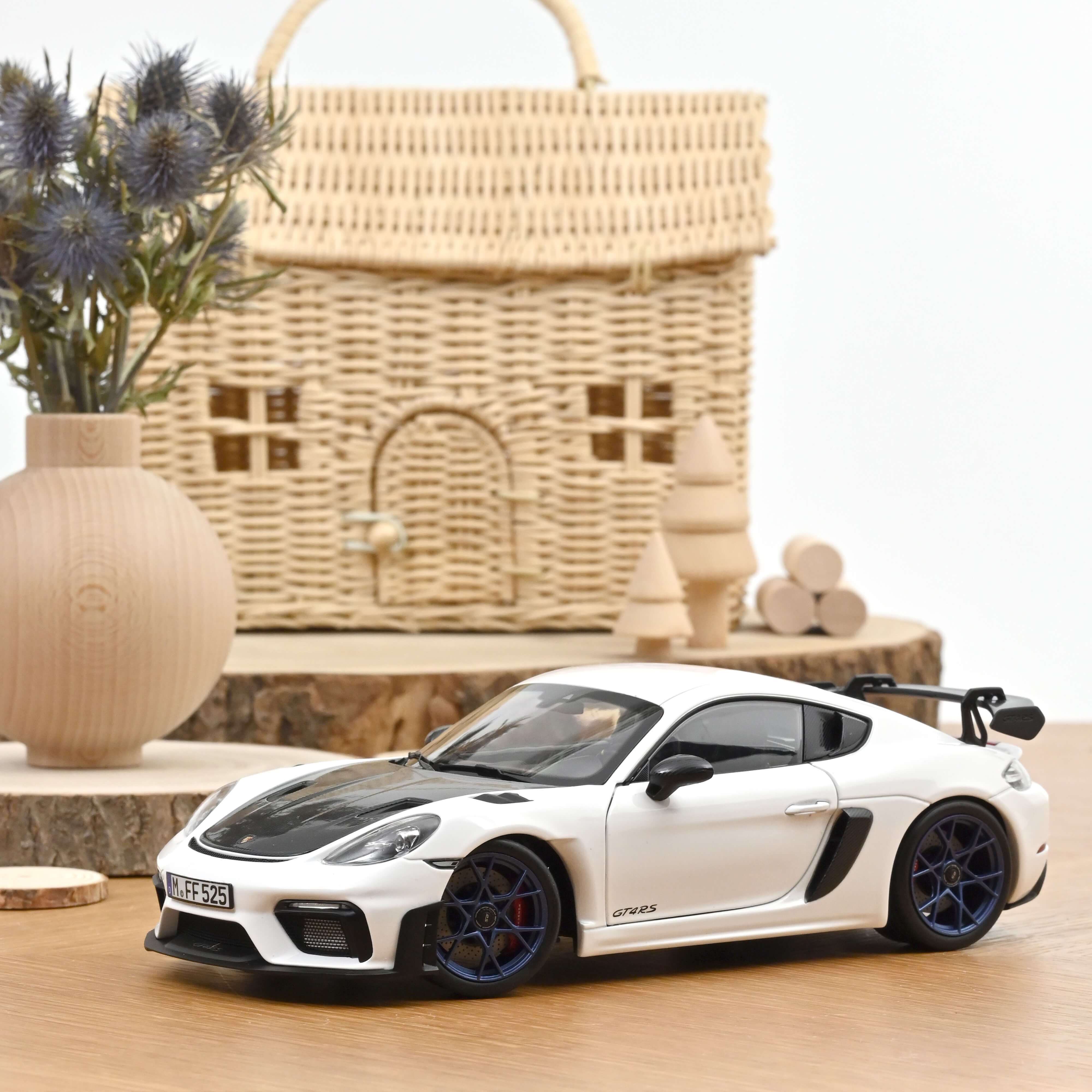 Norev 1/18 2023ポルシェ ケイマン GT4 RSモデルミニカー Porsche