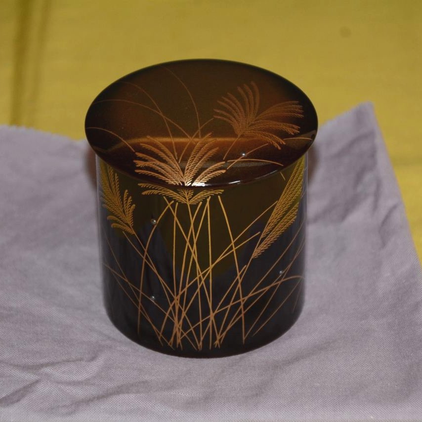 茶道具輪島塗蒔絵師池端秀斉作芒蒔絵銀粒細中次共箱