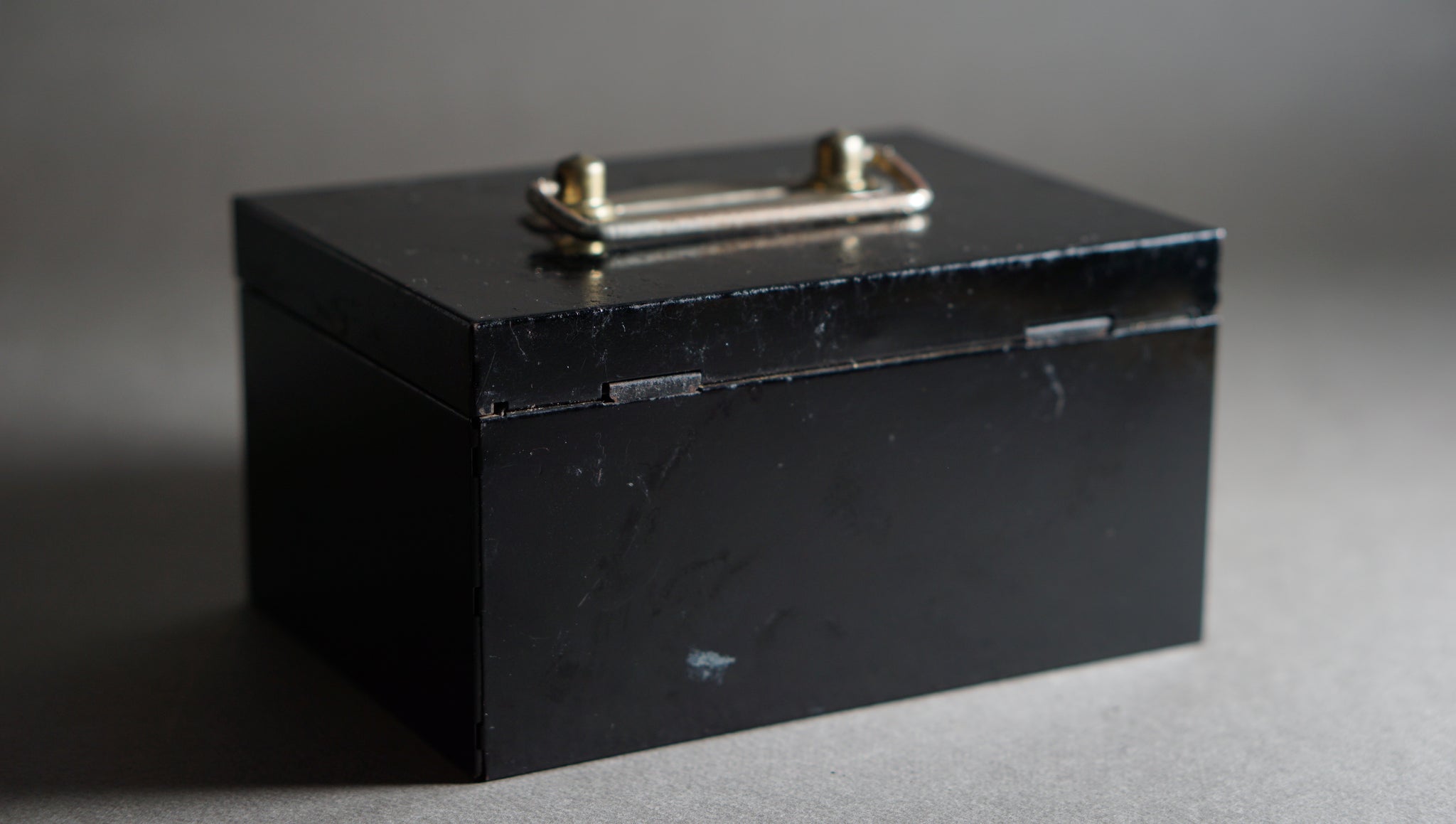 手提げ金庫 ブリキ 貯金箱 – onetique