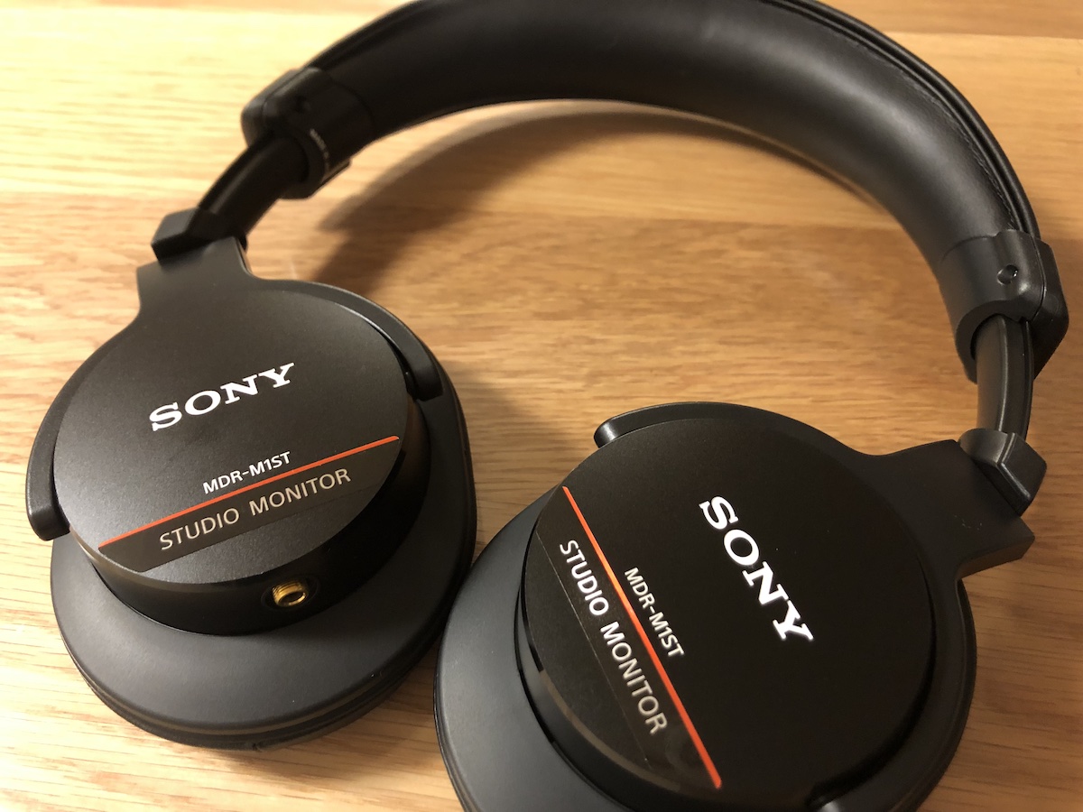 SONY MDR-M1ST + エルパ 変換プラグ PA-106 SONY MDR-M1ST + エルパ