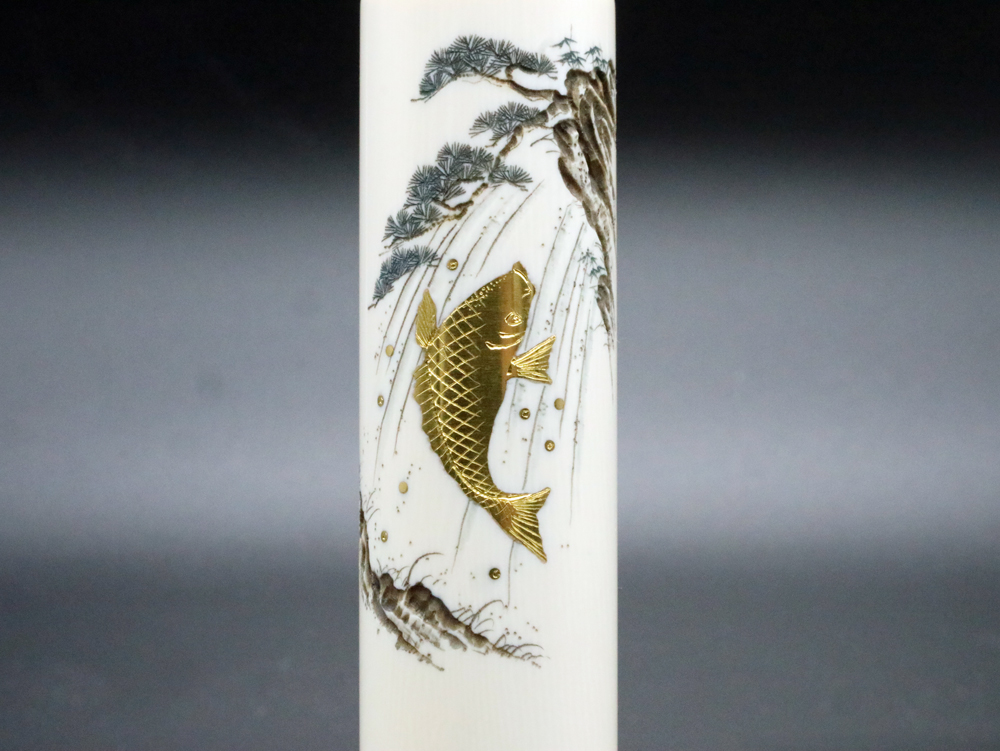 素晴らしい美品 美術 彫刻画 錦鯉 本象牙 永象作 額縁サイズ41X39