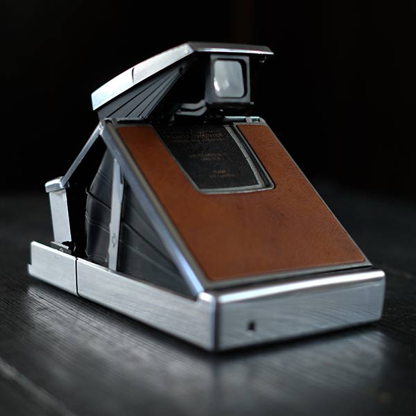 フィルムカメラ impossible POLAROID SX-70 Amazon | Impossible