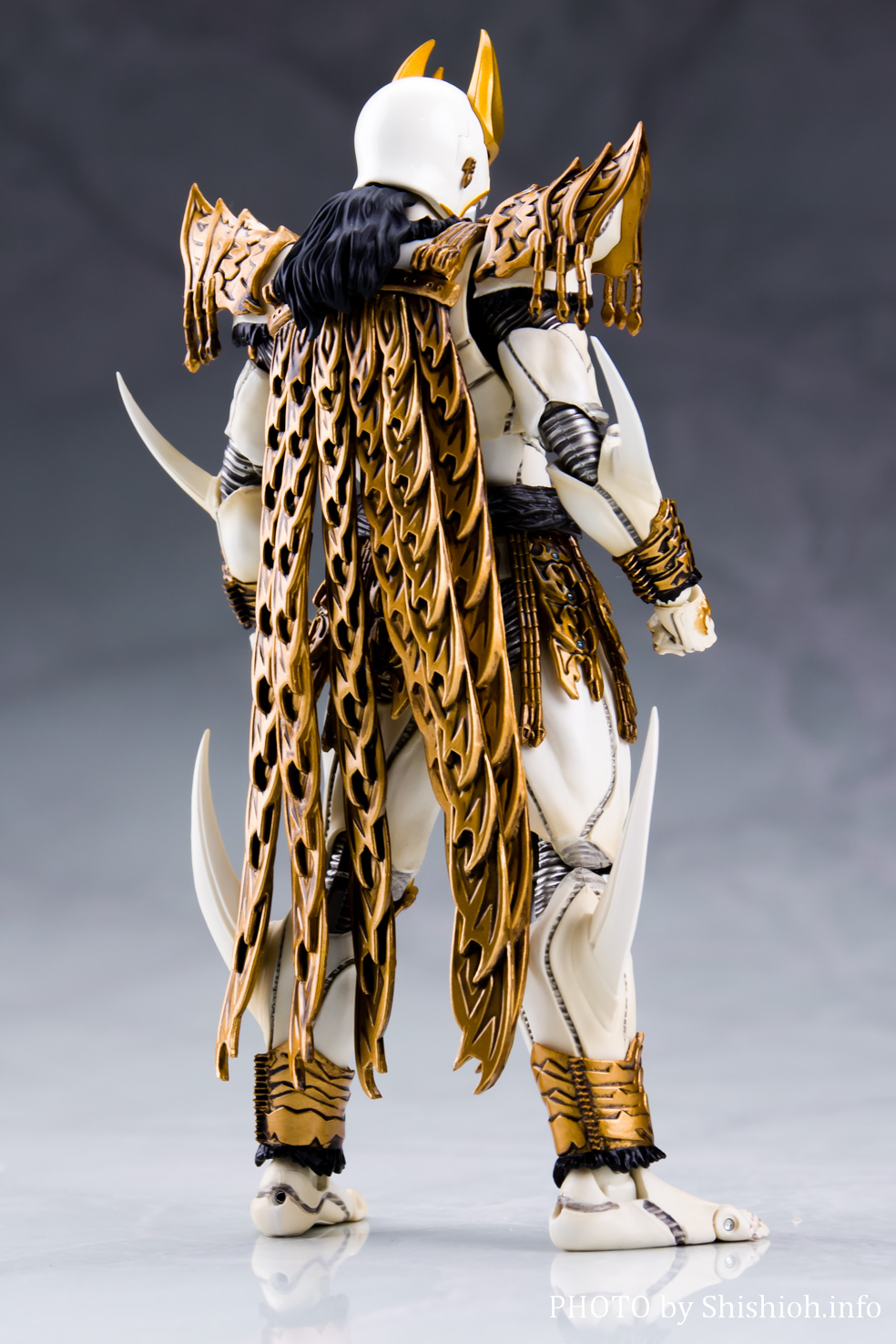 真骨頂 仮面ライダークウガ ン・ダグバ・ゼバ フィギュアーツ レビュー