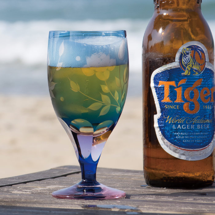 楽天市場】江戸切子 足付グラス 【硝子工房 彩鳳 直営店】 薔薇文様 足