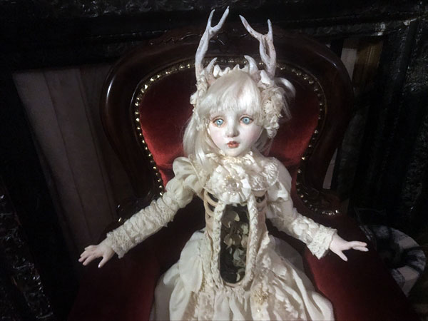 Mari Shimizu 「鹿少女」 淑女雑貨Toe Cocotte