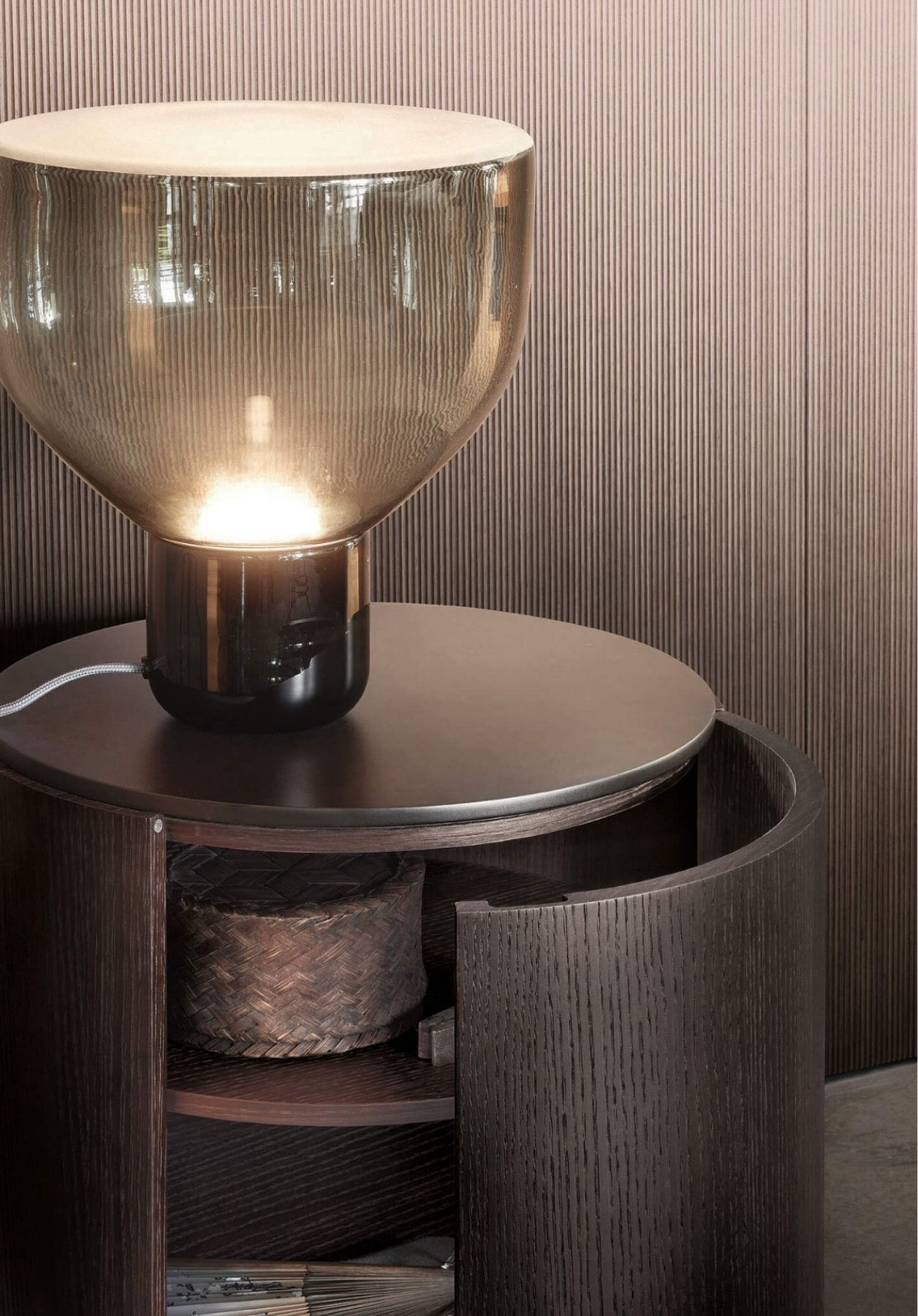 Molteni&C DOMINO グレー ガラストップ サイド テーブル Set of coffee