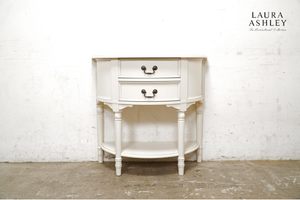 ローラアシュレイ クリフトン ハーフムーン チェスト サイドテーブル