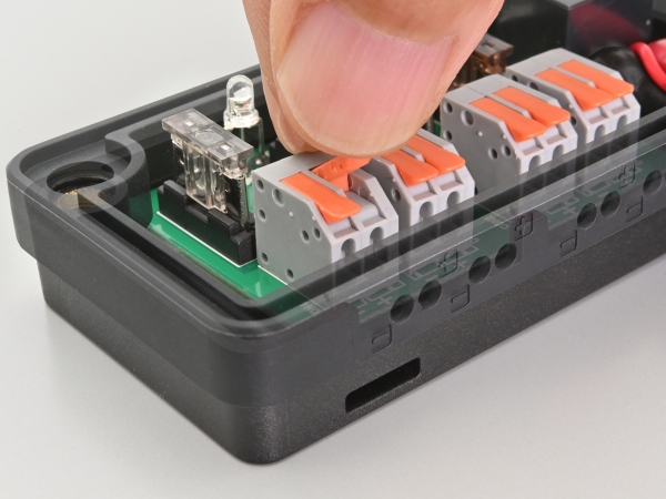 アクセサリー電源ユニット D-UNIT EASY - DAYTONA | アンバーピース