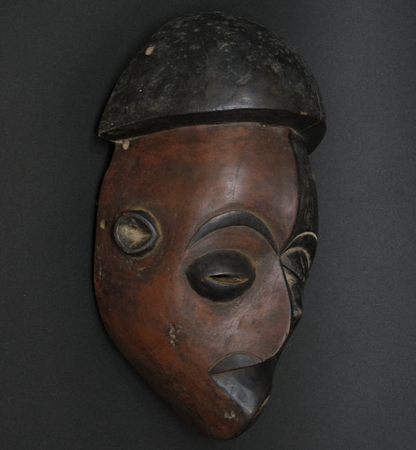 病人のマスク<アフリカの仮面(木彫り)：アフリカ雑貨アザライ
