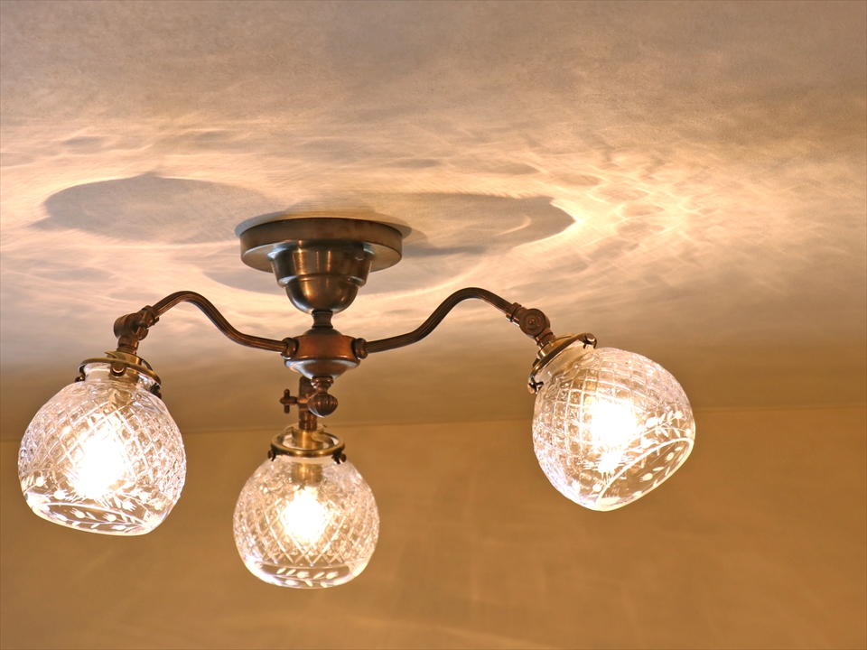 ガラスシェード シャンデリア Pamphylia（パンフィリア） 3灯