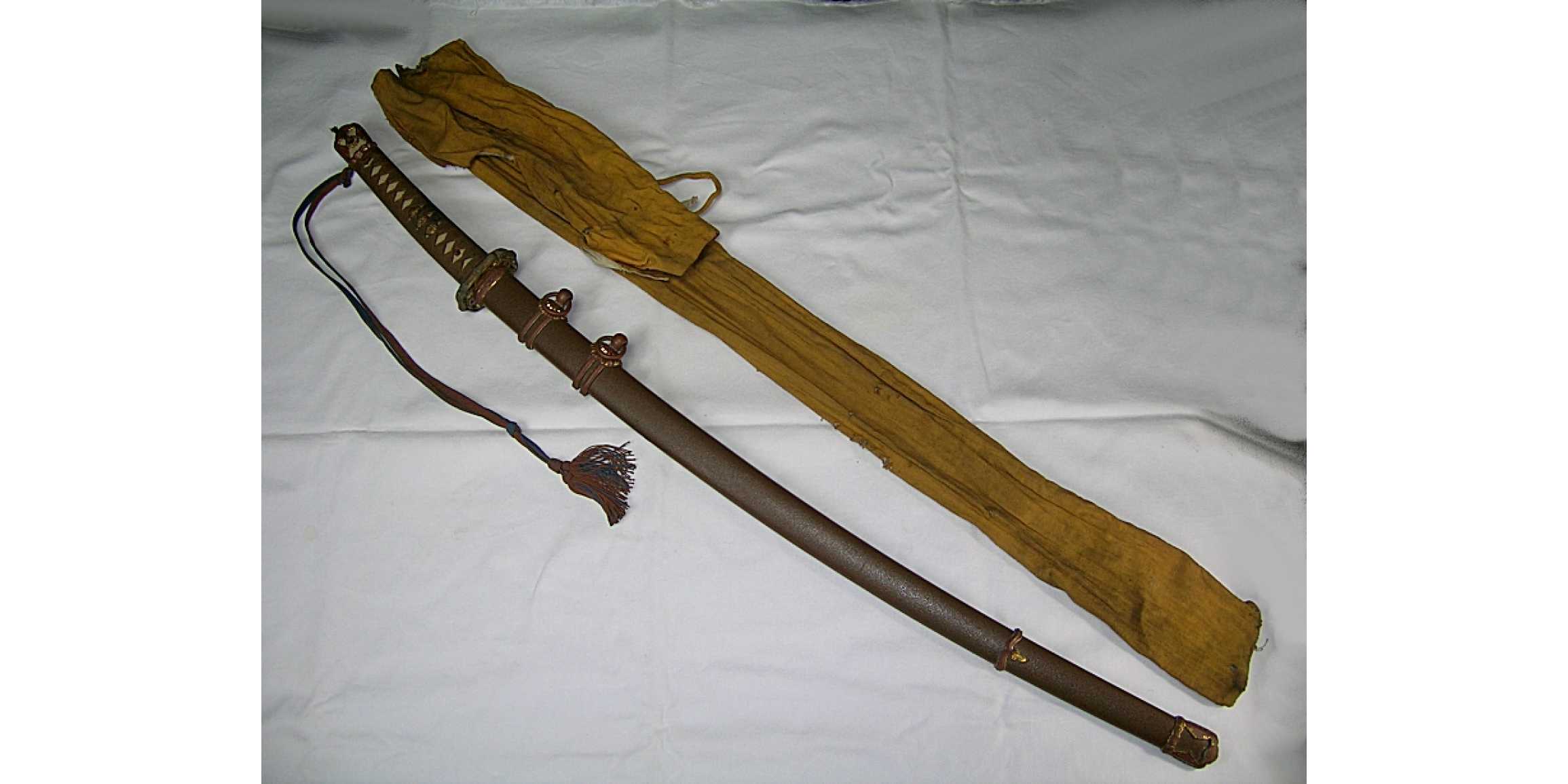 旧日本軍 陸軍将校用 三式 軍刀 拵え 模造刀付