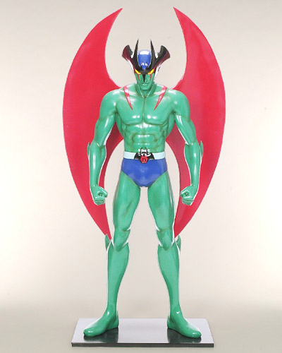 デビルマン 等身大フィギュア【180cm】（ウイング非装着時）