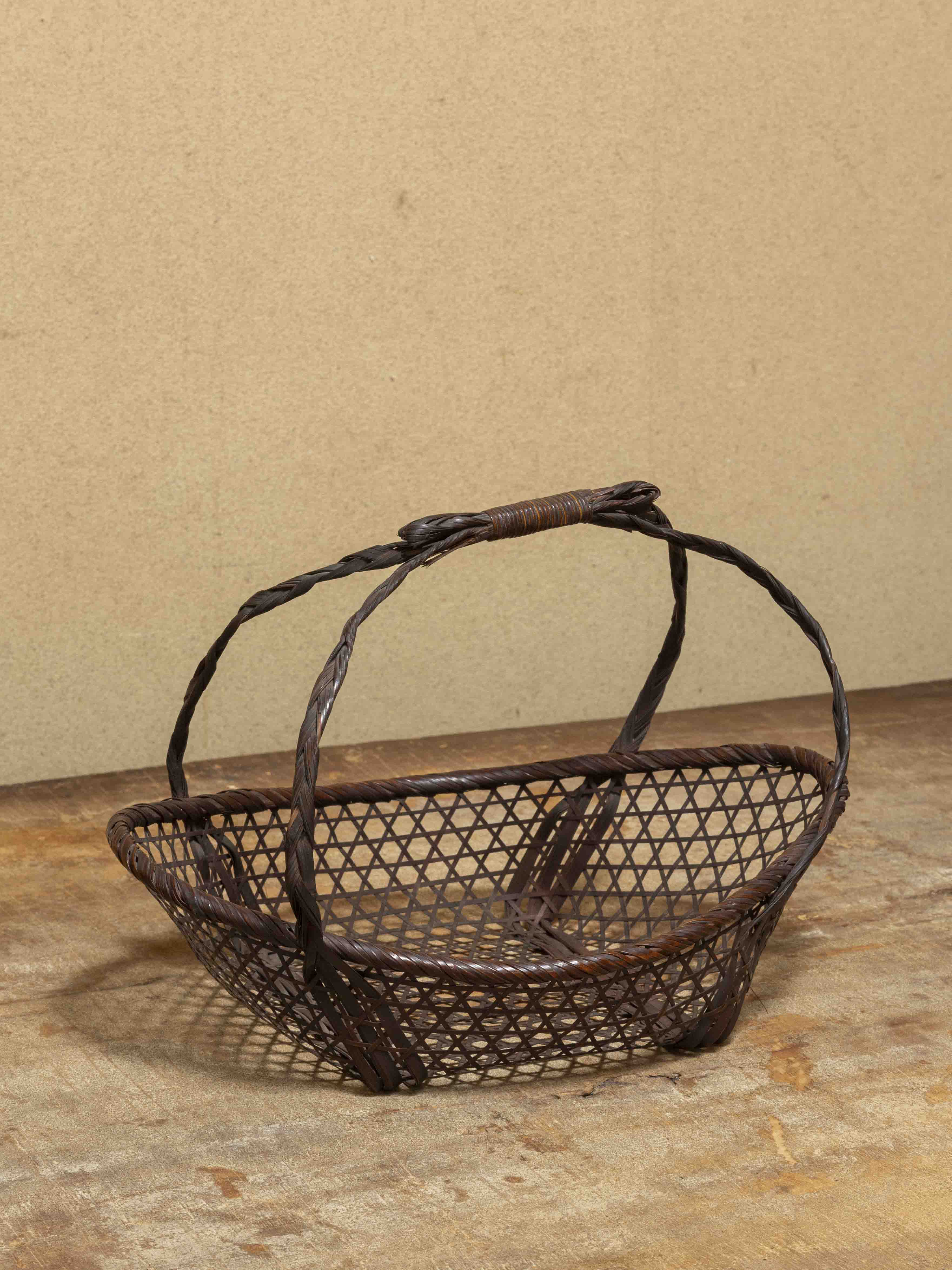 木製インテリア 竹と花の彫刻