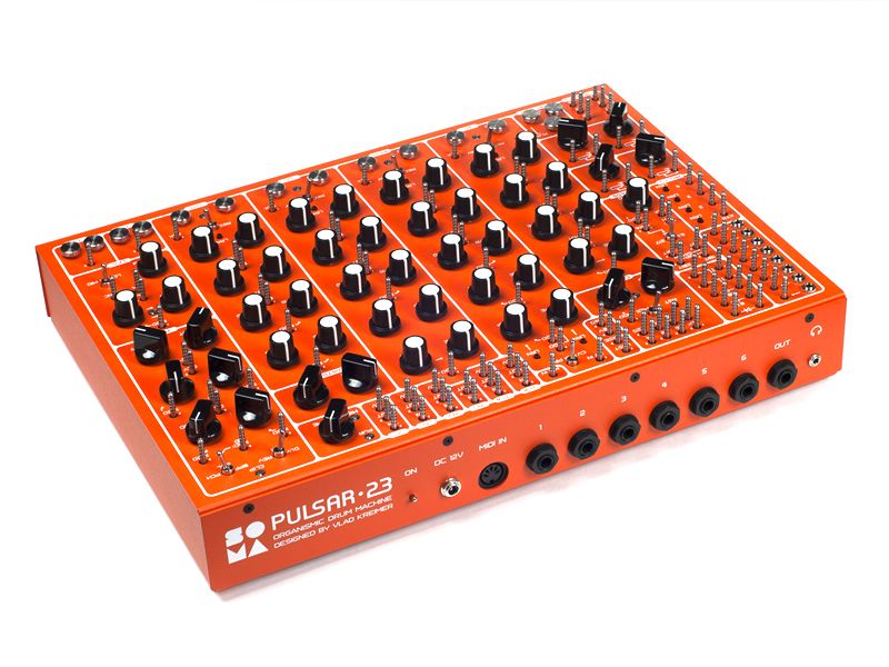 ロシアのシンセサイザーメーカー SOMA laboratory PULSAR-23 展示/販売