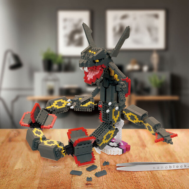 全長約66cm！「黒いレックウザ」が超DXサイズで「ナノブロック」に光臨