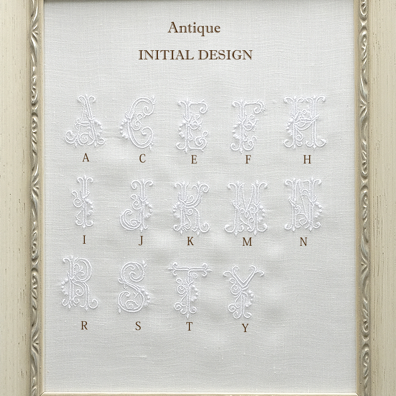 アンティークフランス 細やかなアイレット&スカラップ&花文字刺繍