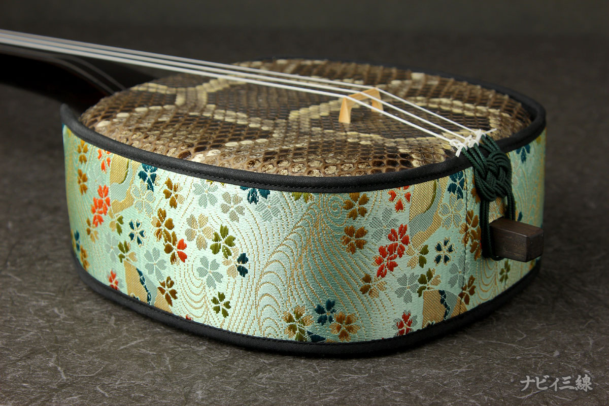 沖縄六線（南風原型） 縞黒檀製 沖縄六線（南風原型） 縞黒檀製