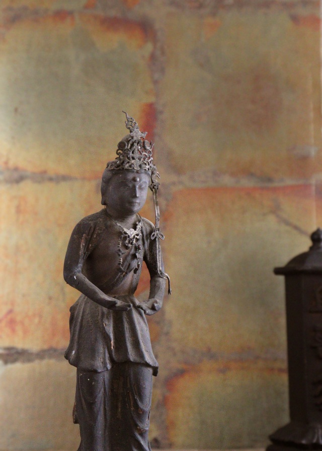 鎌倉期 鏨彫り観音菩薩 観音様 仏像 骨董 聖観音菩薩立像 ｜骨董品買取