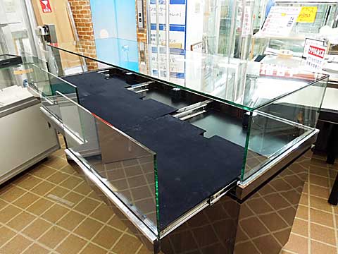 宝飾ブランドケース【ショーケース販売の徳山】
