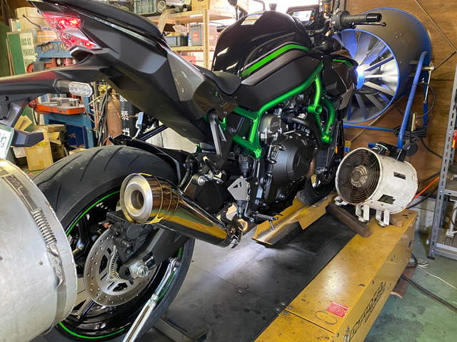 Z H2 / POWERBOXメガホン専用 カーボンヒートガード ※オオタケ