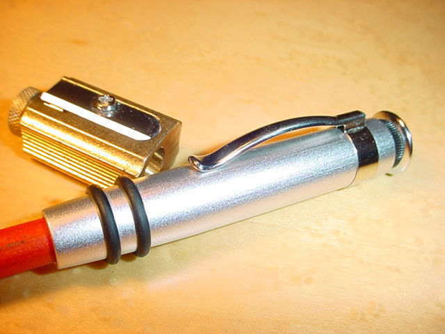 ダックスDUX鉛筆削り