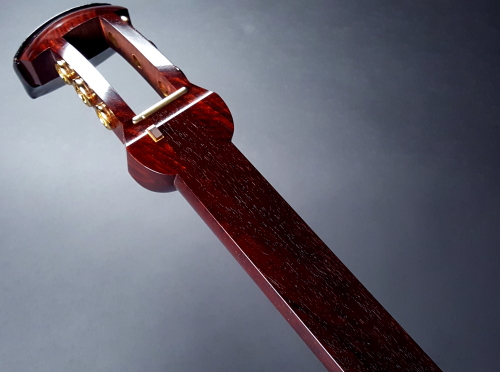 大阪唐木伝統工芸品 紅木 三味線 ケースつき 大阪唐木伝統工芸品 紅木