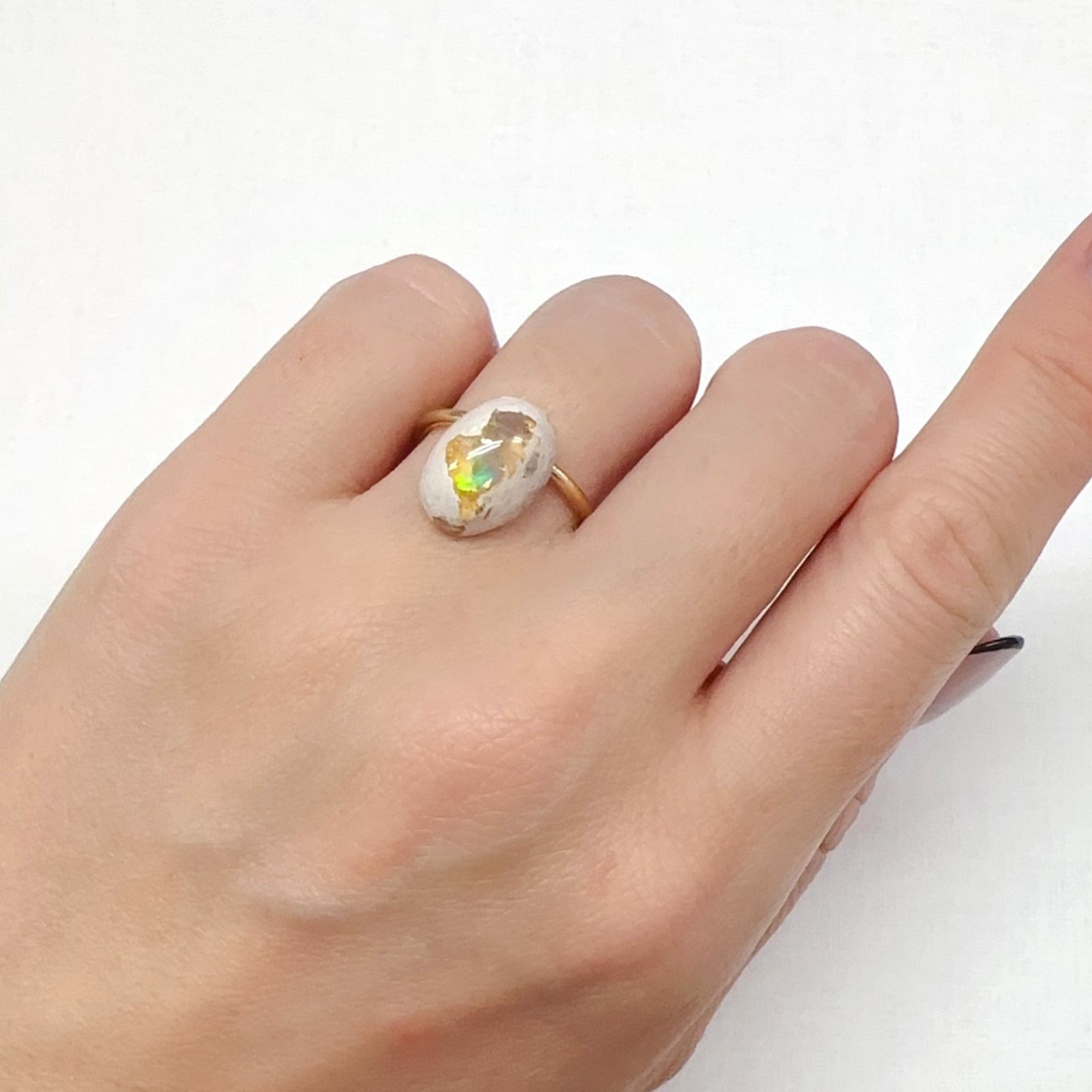 カンテラオパール メキシコ産 4.87ct / 13.5x9.7mm前後 [240125299