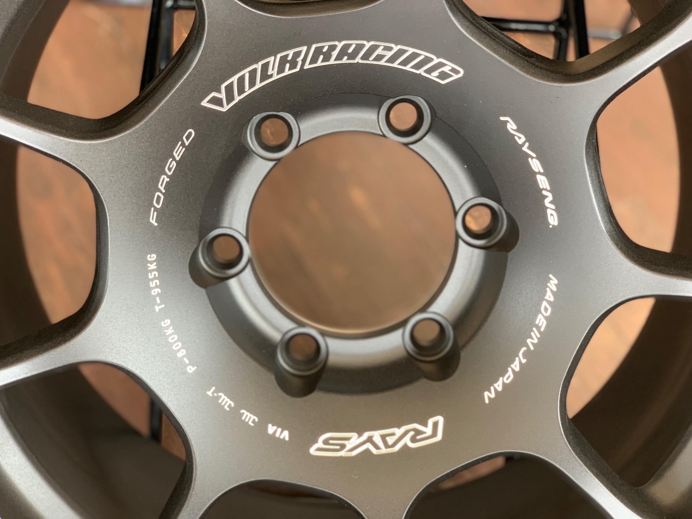 新商品展示会 開催中！】VOLK RACING ZE40X | 店舗おススメ情報