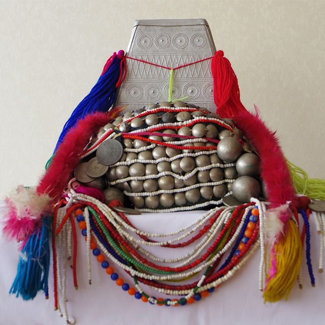 タイ 山岳民族帽子 アカ族女性用帽子｜特選画廊｜ヨコタ博物館