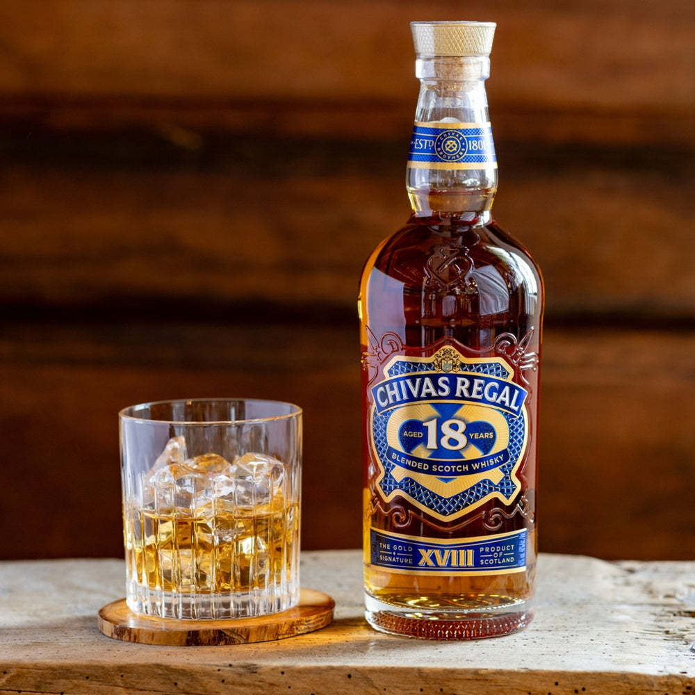 1801年創業スコッチ・ウイスキー シーバスリーガル 18年 箱入 700ml 2