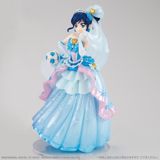 アイカツ！」星宮いちご＆霧矢あおい、キュートな花嫁衣装で立体化