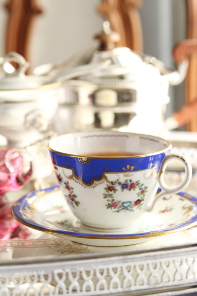 アンティークブルーアンドホワイトティーカップアンドソーサー 青花