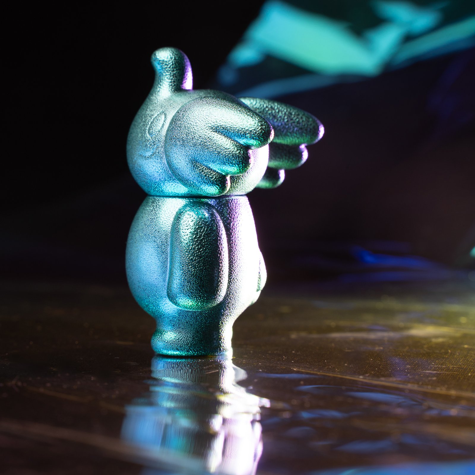 激レア】【特別額装】アントニーミカレフ「I Break Everything」