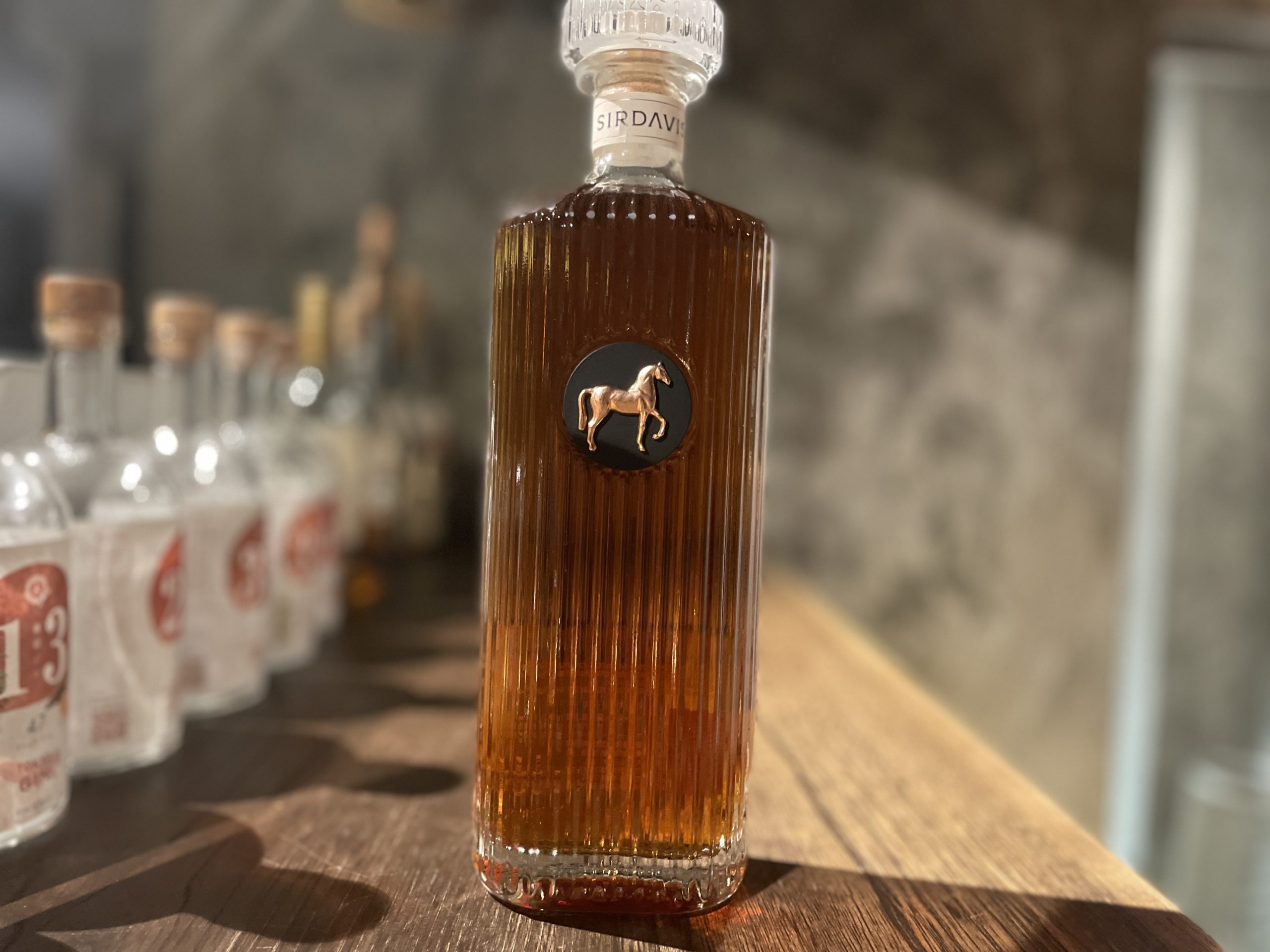 サーデイヴィス シグネチャー 700ml アメリカン ウイスキー 44度 正規