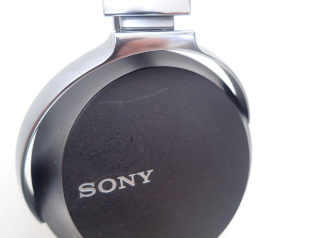 高額買取実施中!!】良品 SONY ヘッドホン MDR-Z7 元箱付き