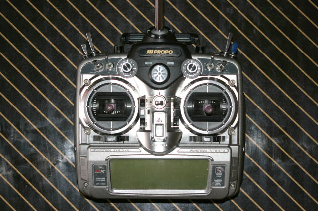 液晶修理作業 JR 高級プロポ PCM10S 液晶修理 バックアップ電池交換