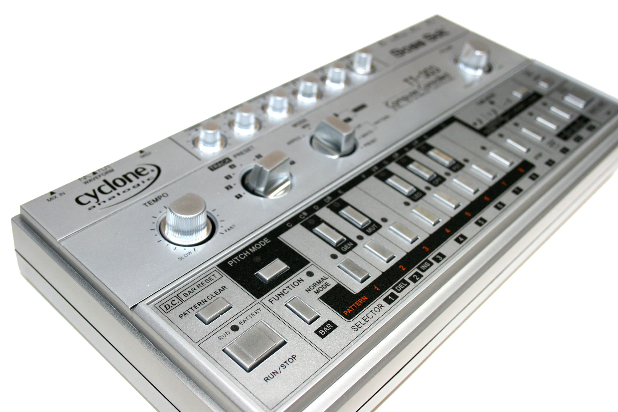 TT303a.jpg
