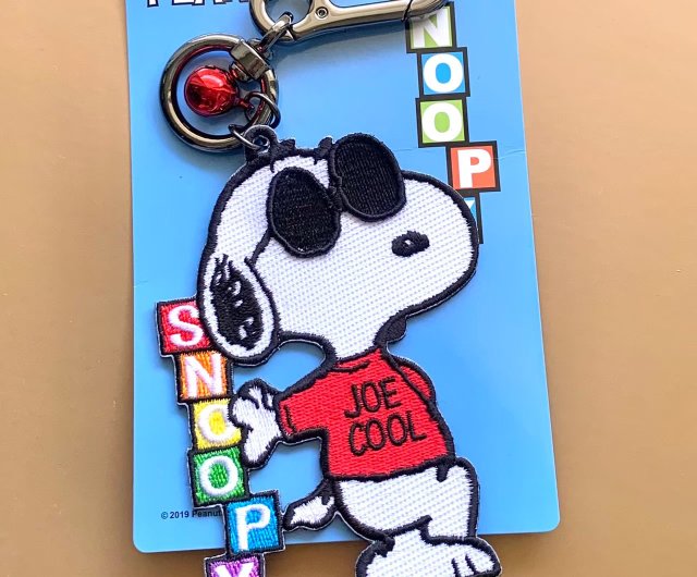 スヌーピー JOE COOL KAWS キーホルダー Original Fake Original Fake