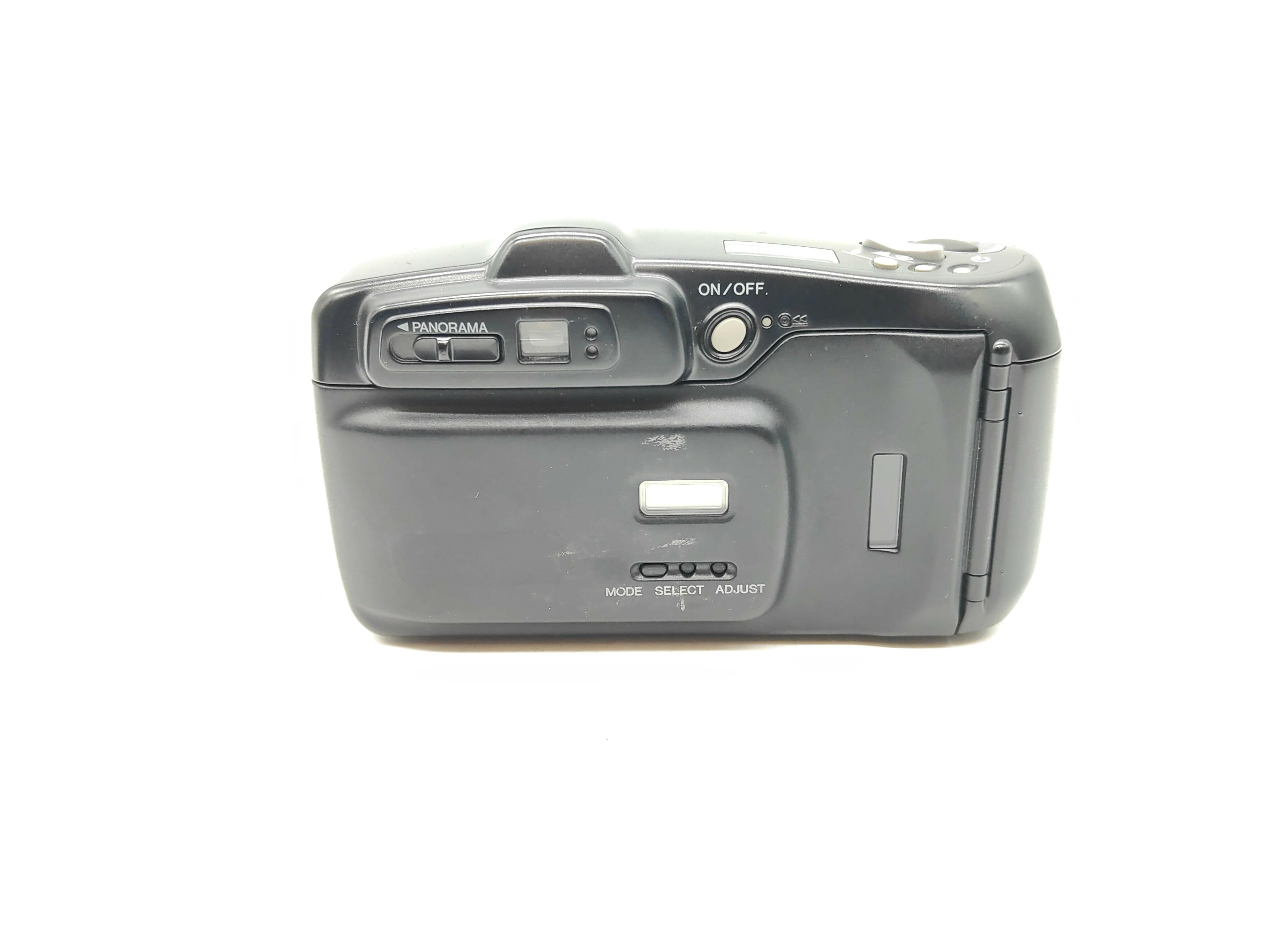 Minolta Panorama Zoom 7 point-and-shoot film camera | Classic