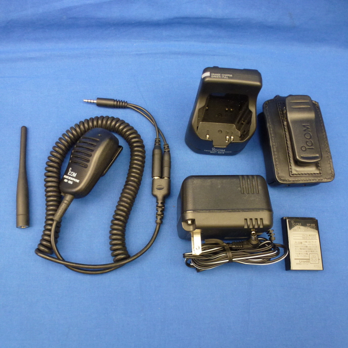 ⭐︎ICOM IC-P7 アマチュア無線機 キャリングケース付き ⭐︎ICOM IC