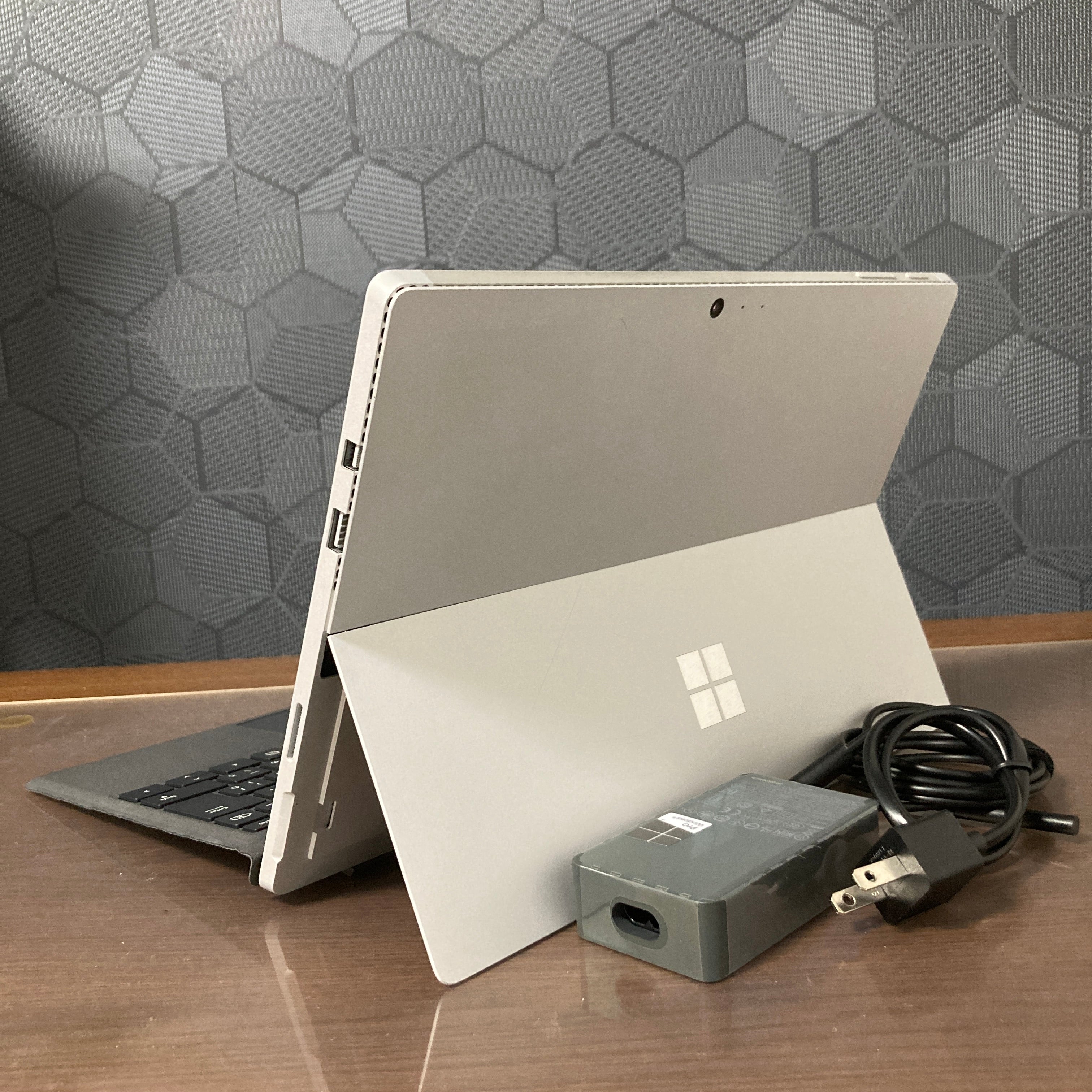 注文 概ね綺麗Surface Laptop3 i5・8GB・256GBオフィス電池良好 概ね