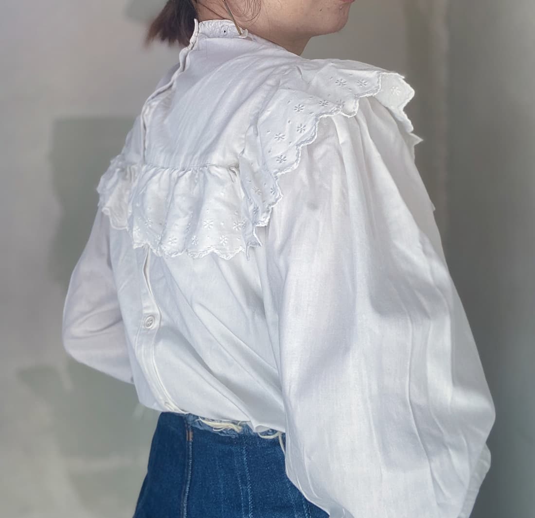 ヴィンテージ刺繍レースブラウス