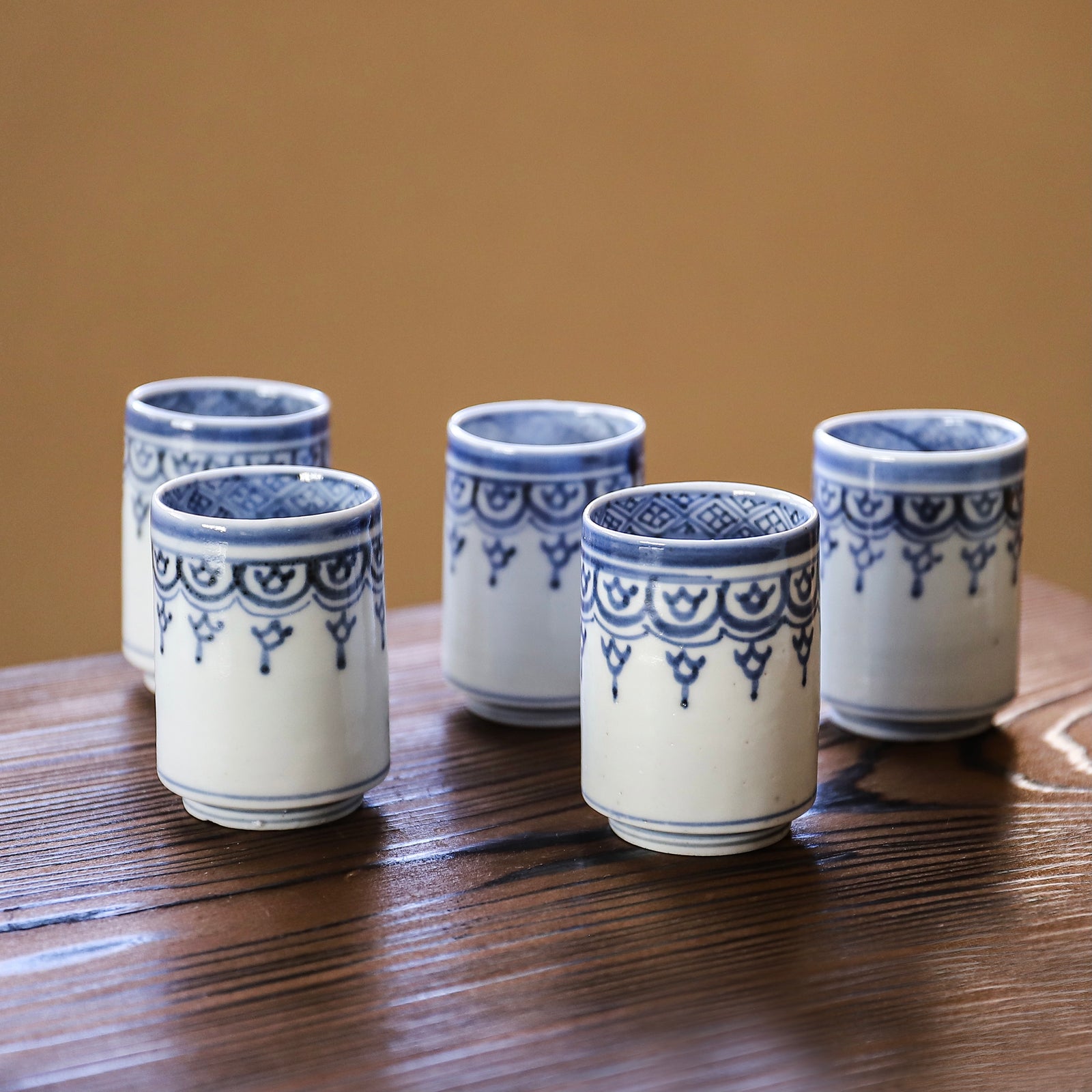 933 古伊万里超大型金襴手窓絵唐獅子文様蕎麦猪口 無傷美品 幕末 933